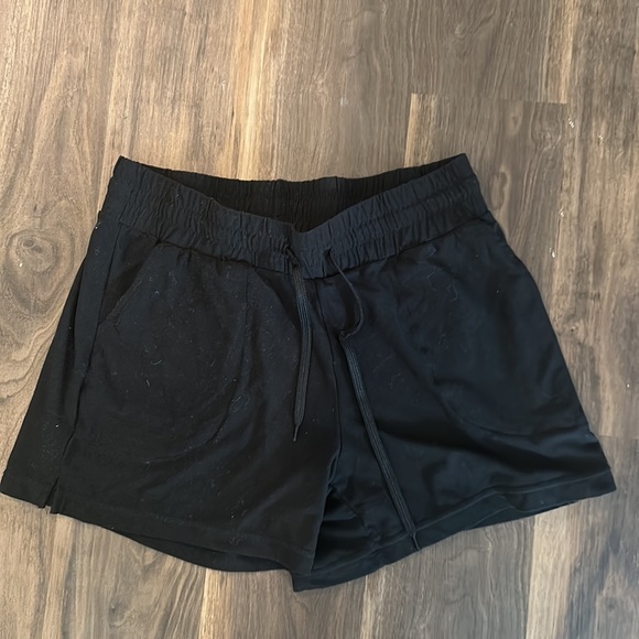 Danskin Black Shorts size medium - Picture 2 of 4
